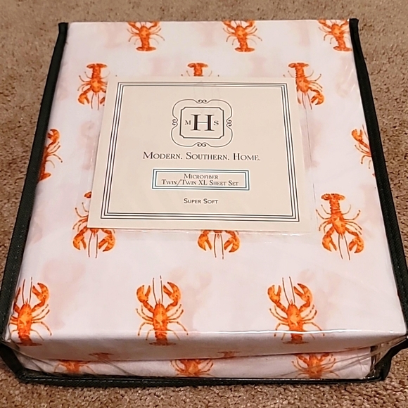 MODERN. SOUTHERN. HOME. Other - MODERN. SOUTHERN. HOME. Lobster twin/twin xl sheet set